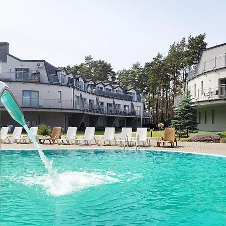 Pine Point Apartament With Terrace, Shared Pool, Tennis Court 波别罗沃 外观 照片