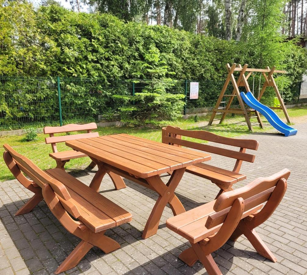 Pine Point Apartament With Terrace, Shared Pool, Tennis Court 波别罗沃 外观 照片